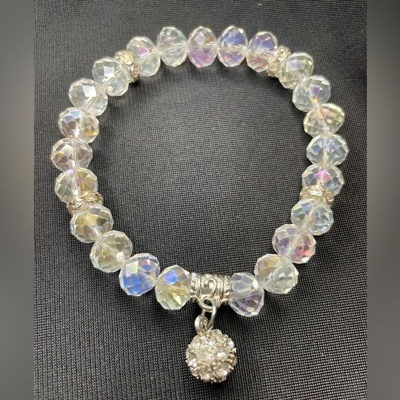 Beaded Bracelet, white/clear stretch, Women’s Jewelry - Picture 4 of 5